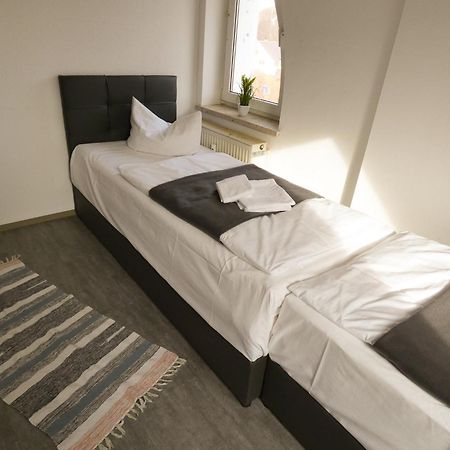 Sunnyhome Monteurwohnungen Und Apartments In Schwandorf Bagian luar foto