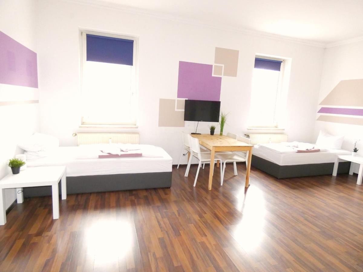Sunnyhome Monteurwohnungen Und Apartments In Schwandorf Bagian luar foto