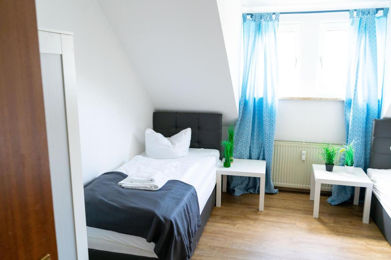 Sunnyhome Monteurwohnungen Und Apartments In Schwandorf Bagian luar foto
